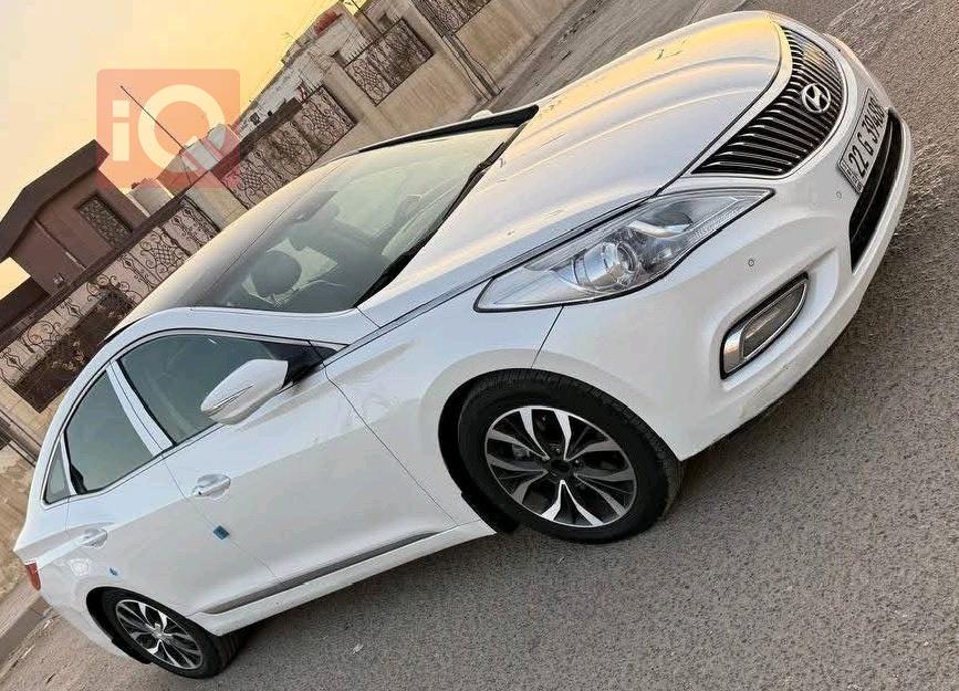 هیۆندای ازێرا